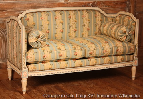 canapè in stile Luigi XVI