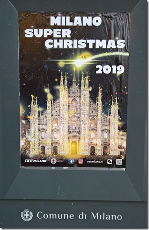 manifesto del Comune di Milano con foto del Duomo e scritta MILANO SUPER CHRISTMAS 
